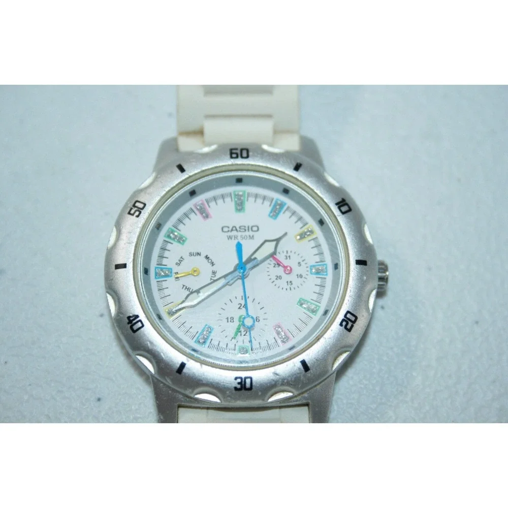 Casio Women's Analog White Glitter Dial Sport Wrist Watch‎ LTP-1328